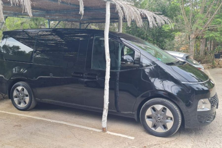 9 Seater